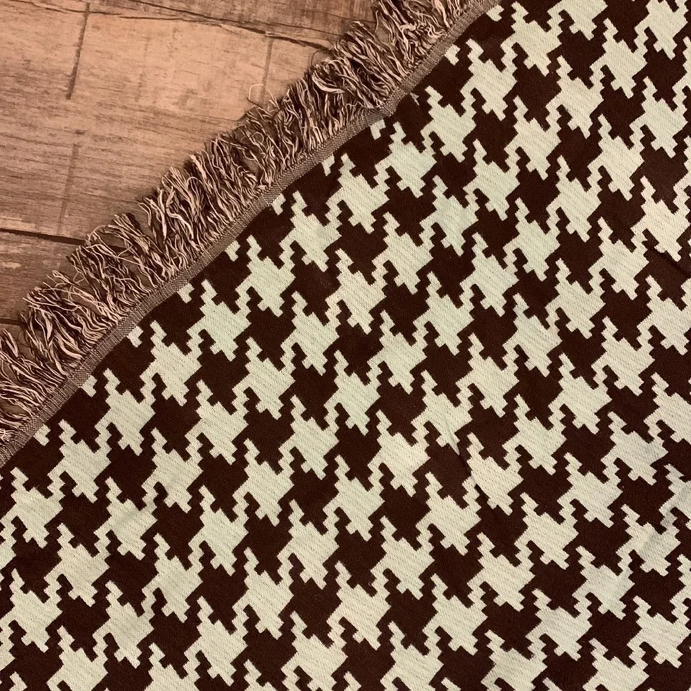 Houndstooth‎ Print Lightweight Throw Blanket